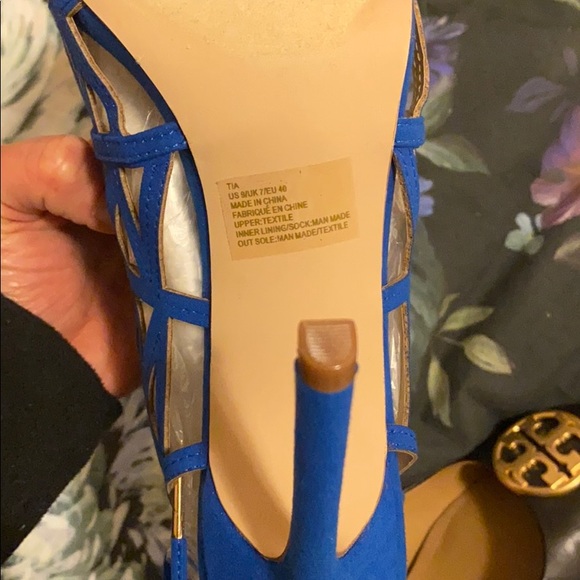 Blue Shoe Dazzle Wrap Up Heel ❤️❤️ - Picture 5 of 5